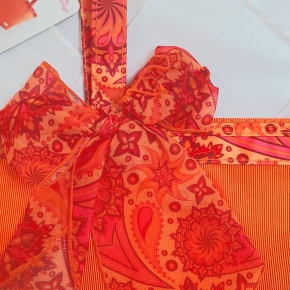 NWT Small orange Tote bag with ribbon - Picture 2 of 3